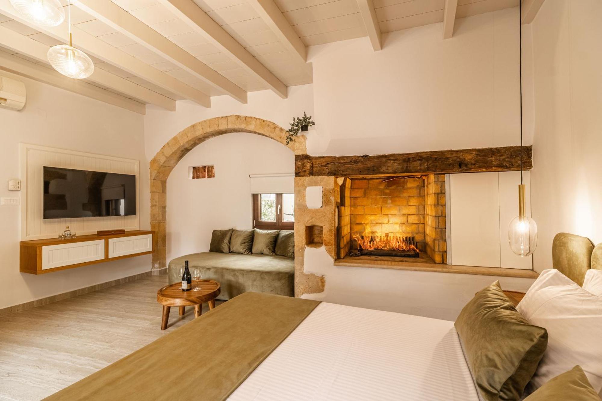 חאניה Lithinon Luxury Suites מראה חיצוני תמונה